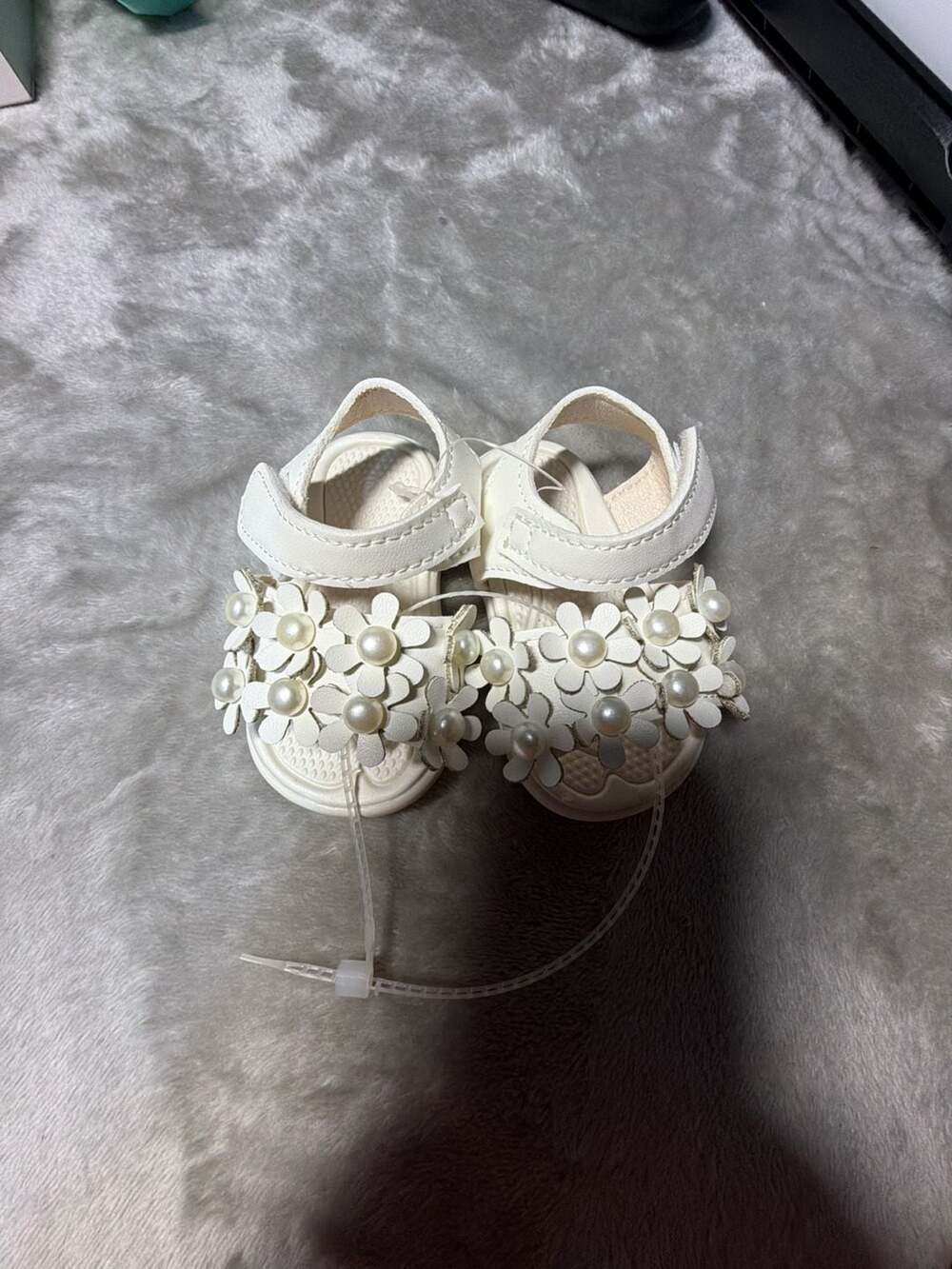 Toddler Girl Flower and Pearl Embellished Open-Toe Sandals